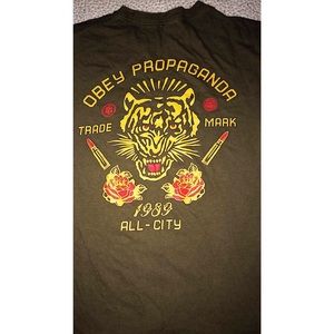 Obey T-shirt